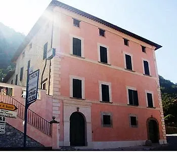 Dimora Della Fonte Szálloda